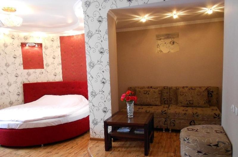 Rise Hotel Almaty Phòng bức ảnh
