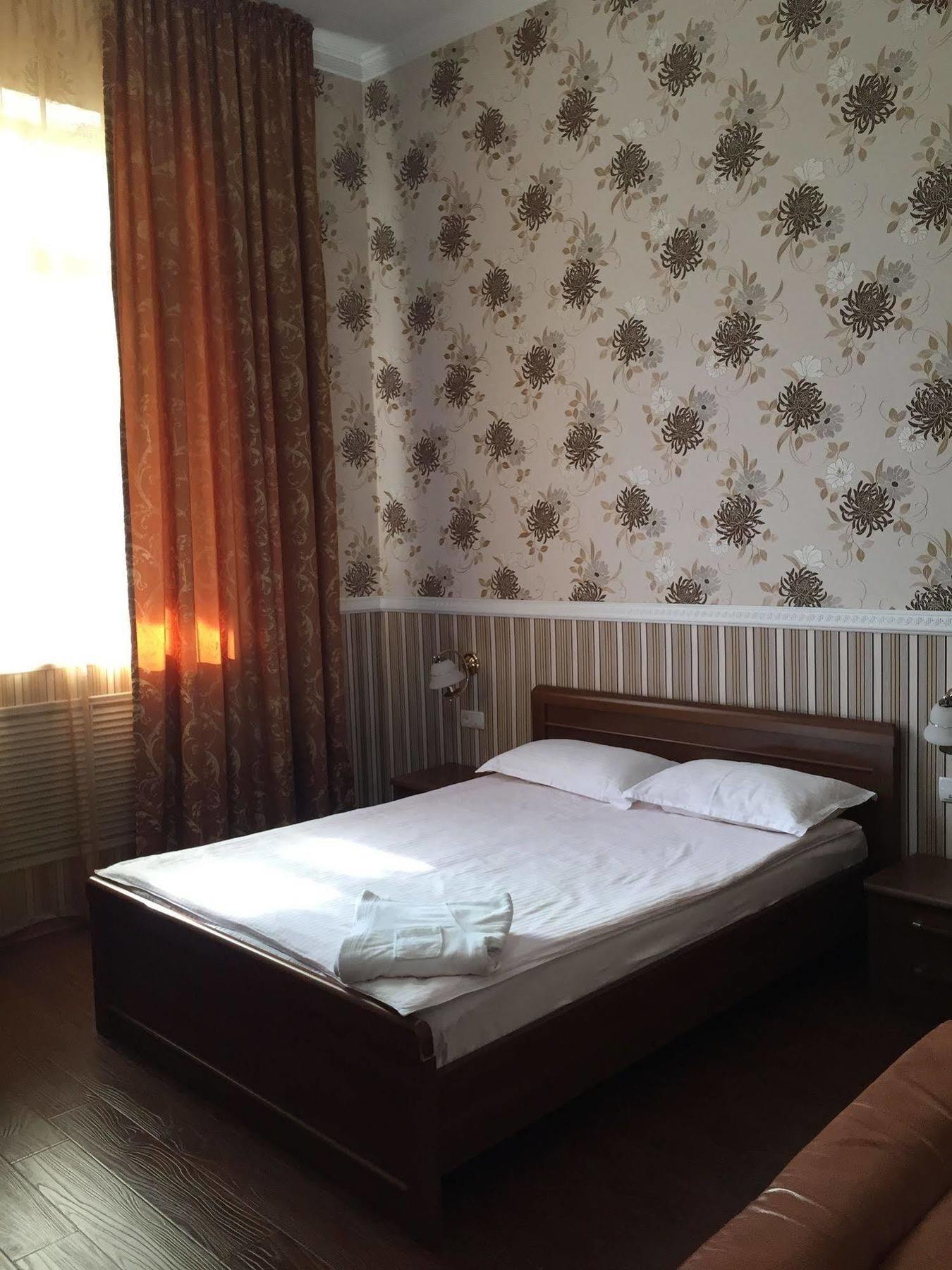 Rise Hotel Almaty Ngoại thất bức ảnh