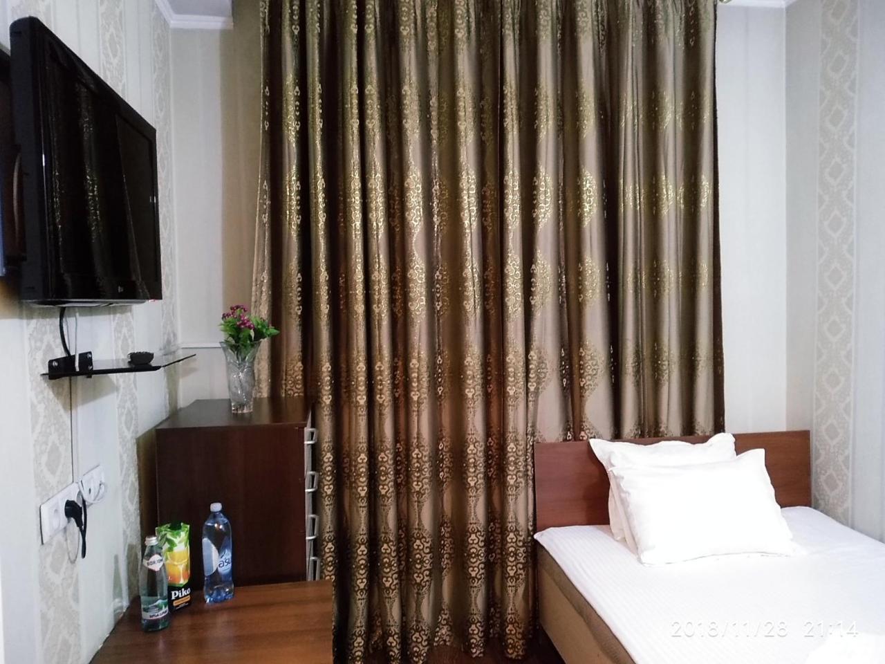 Rise Hotel Almaty Ngoại thất bức ảnh